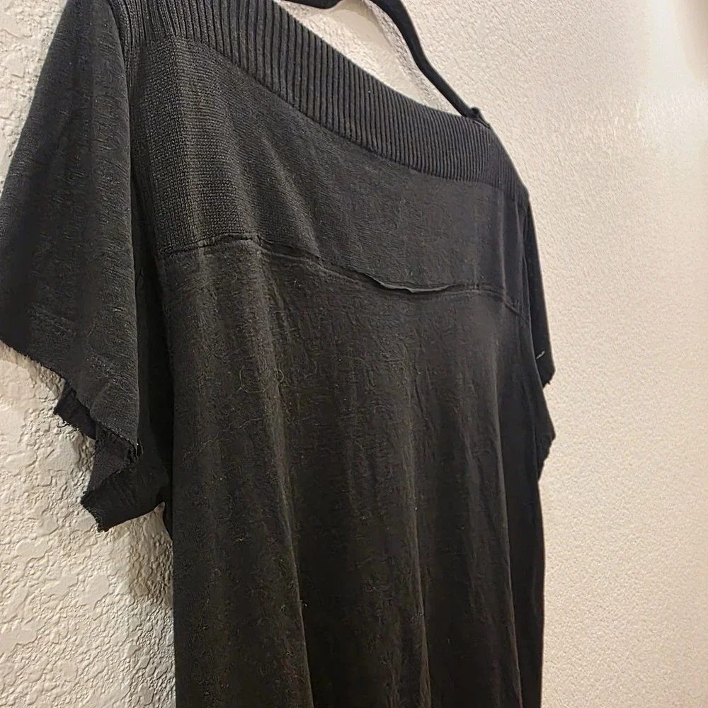 Diesel Black Short Sleeve Top Rayon Linen Blend Ribbed Neck Raw Edge Goth Y2K - Picture 10 of 13